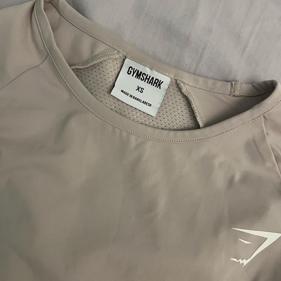 Gymshark longsleeve - Picture 2 of 2